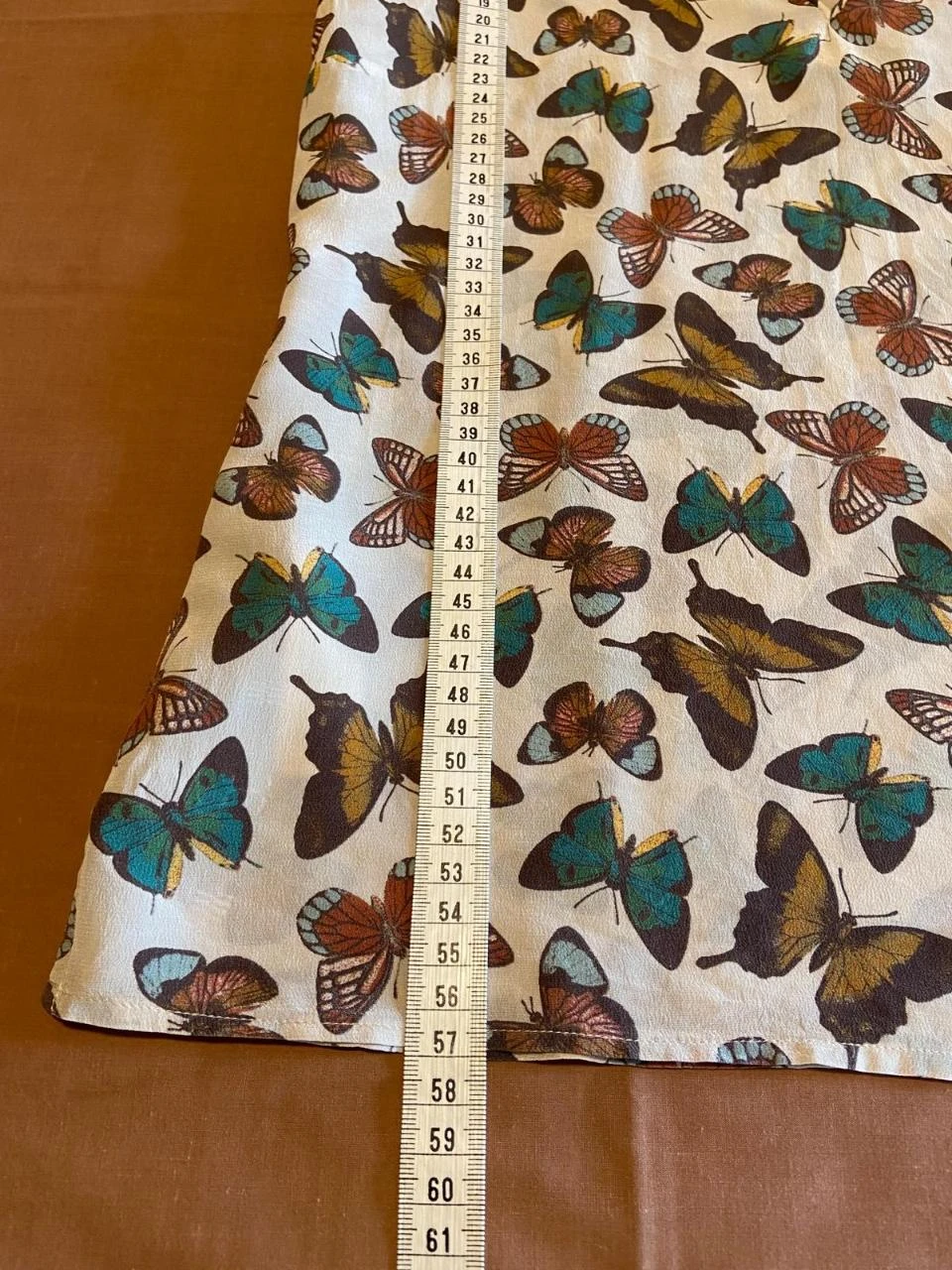 Blusa nueva de seda fluida, estampado mariposas - Massimo Dutti. Talla XS – photo 12